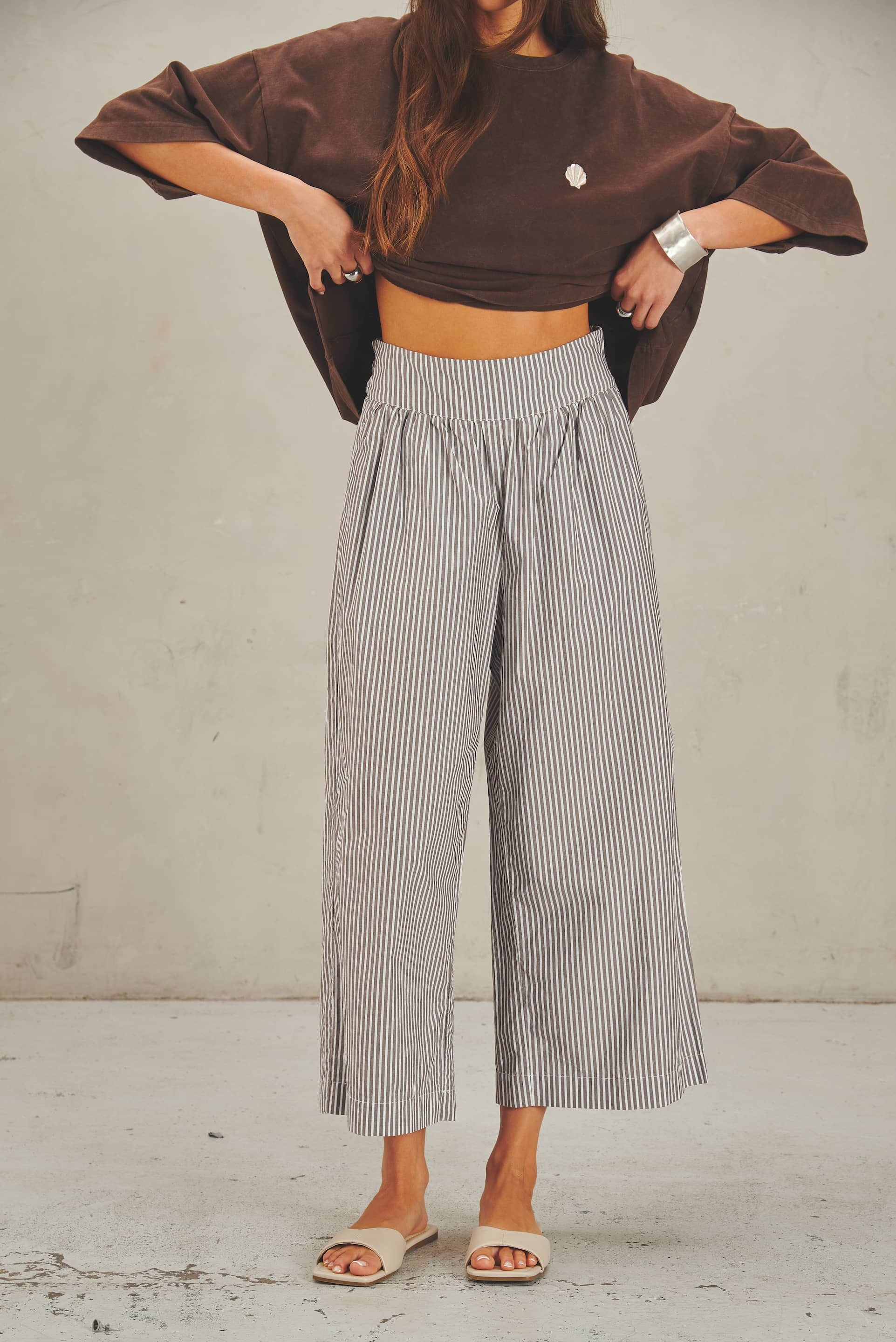 AVEVO BLACK STRIPES