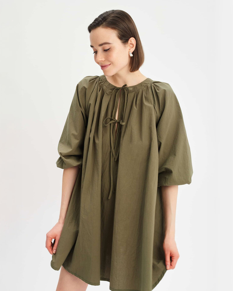 zielona sukienka oversize