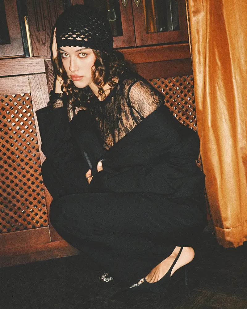 Czarna koronkowa bluzka z siateczki