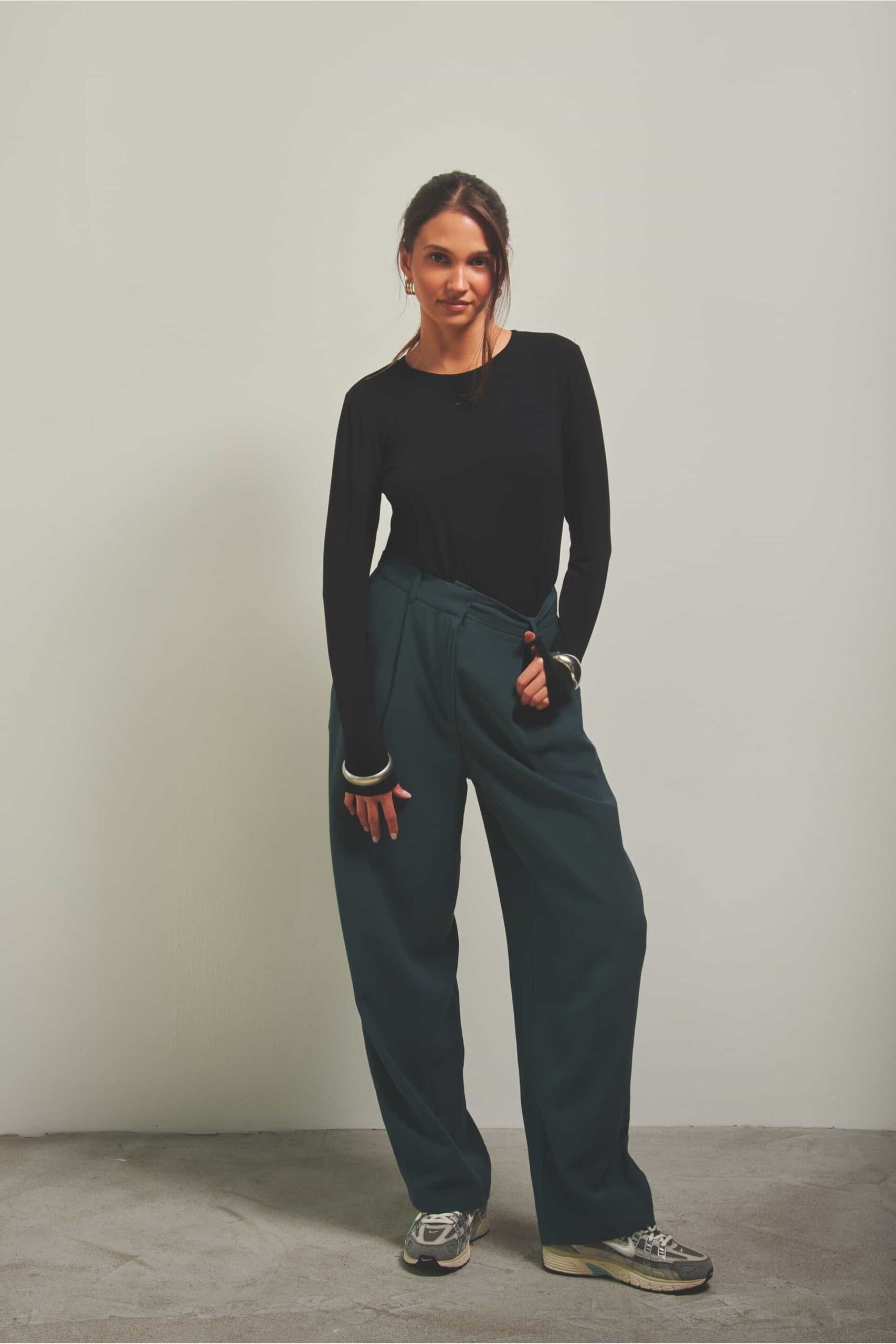 czarne bluzki damskie polska marka