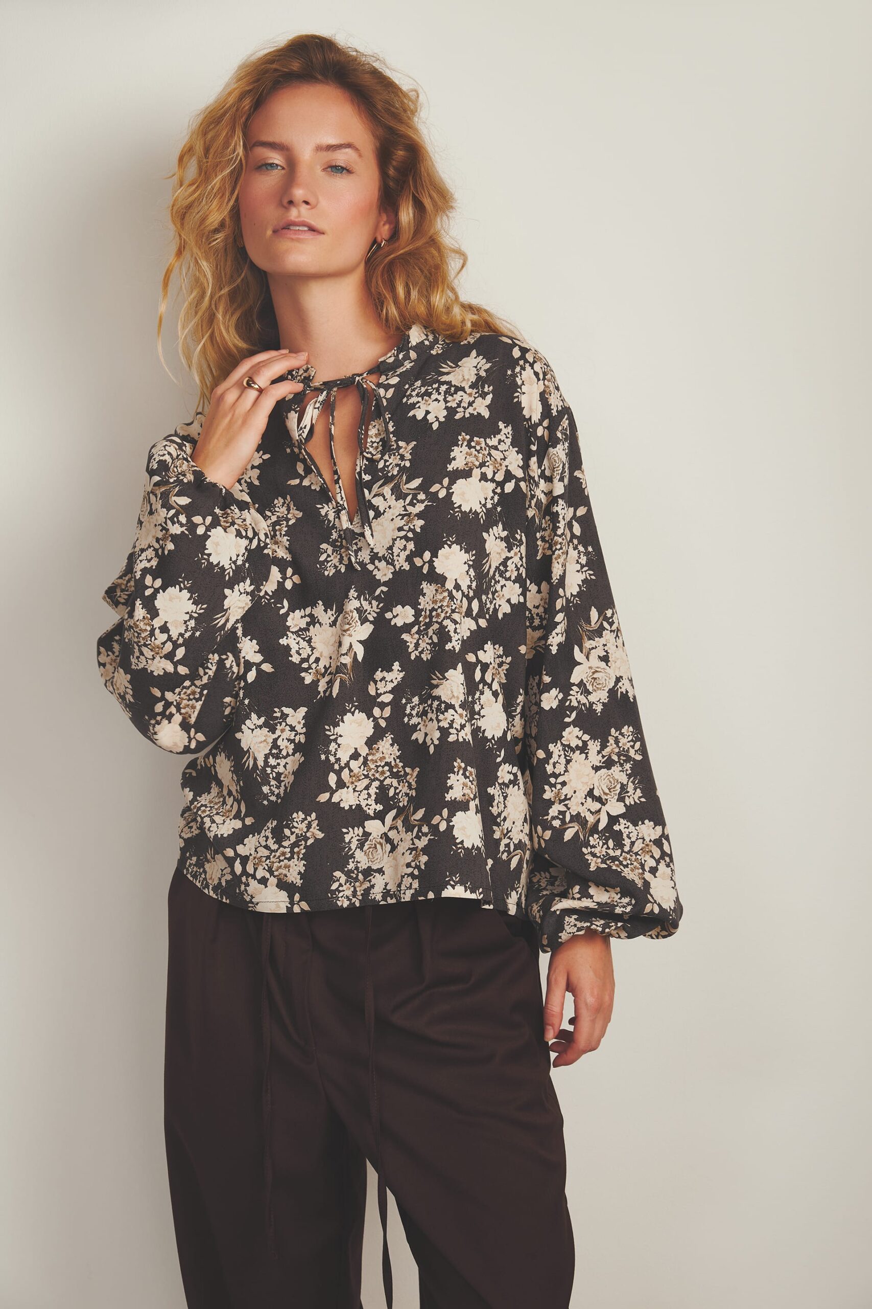 koszula w kwiaty polska marka