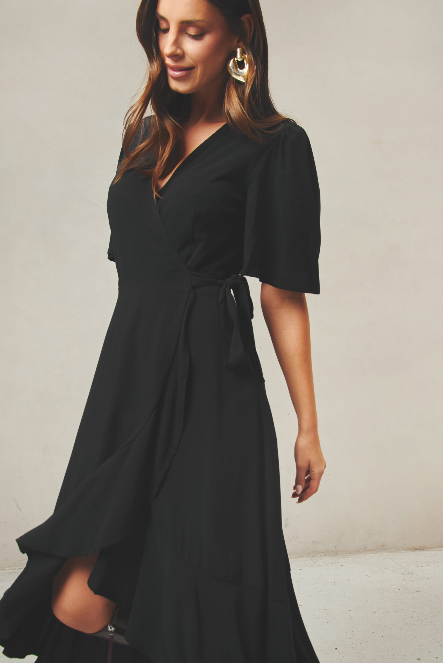 czarne sukienki naree