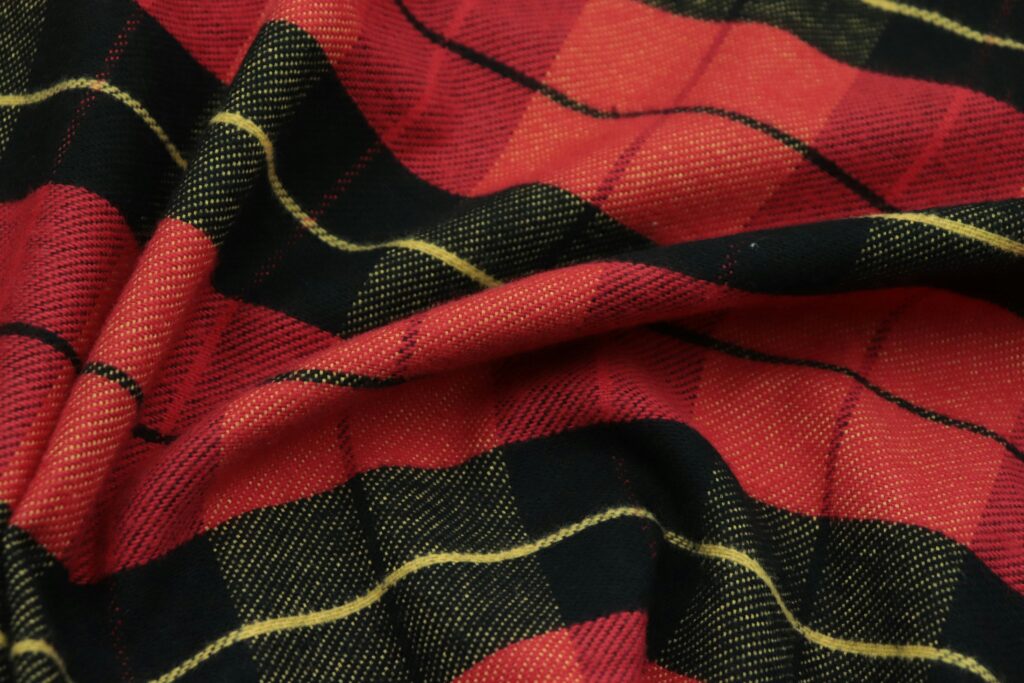 divazus-fabric-store-GohyADK4fiA-unsplash