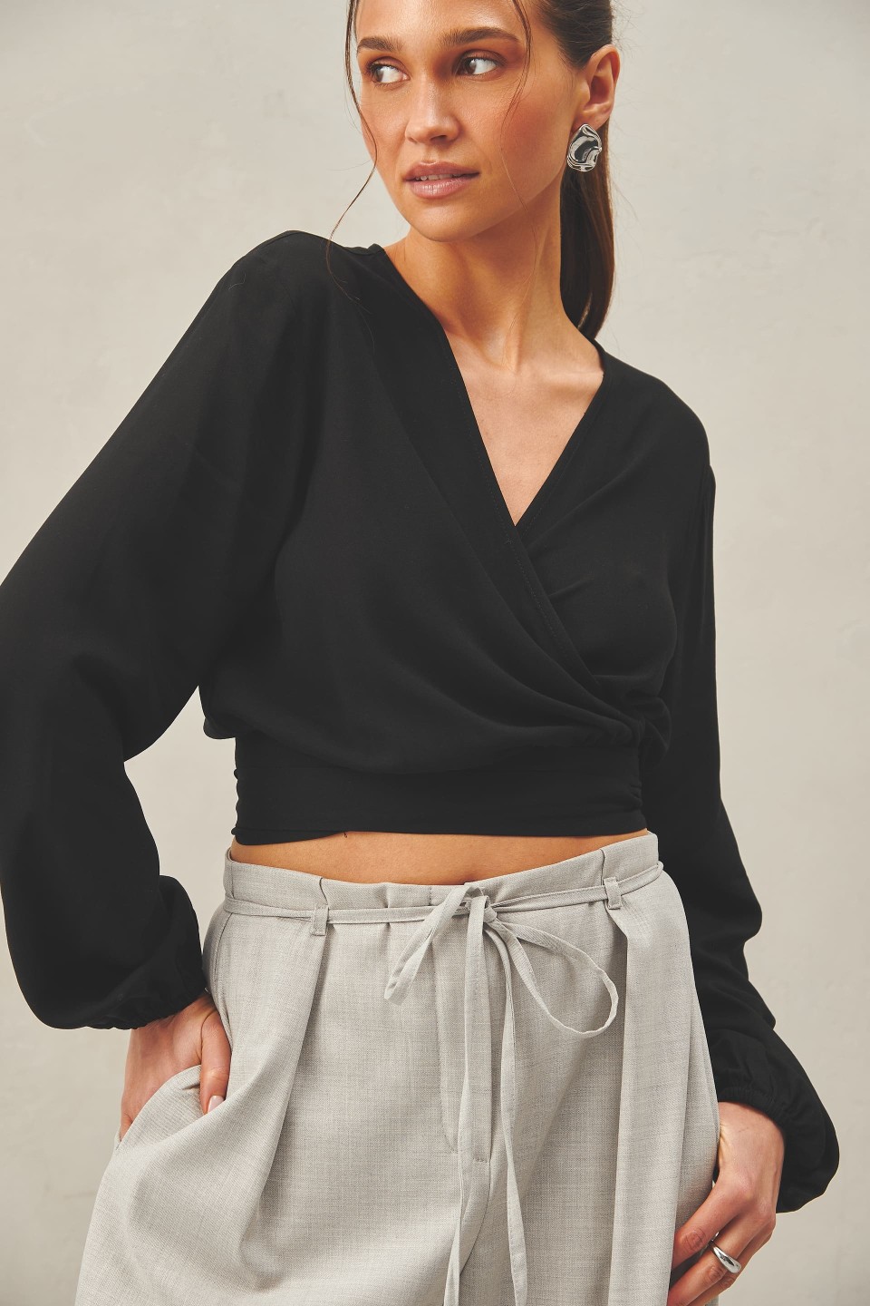 PRITI BLACK (Rozmiar: M)