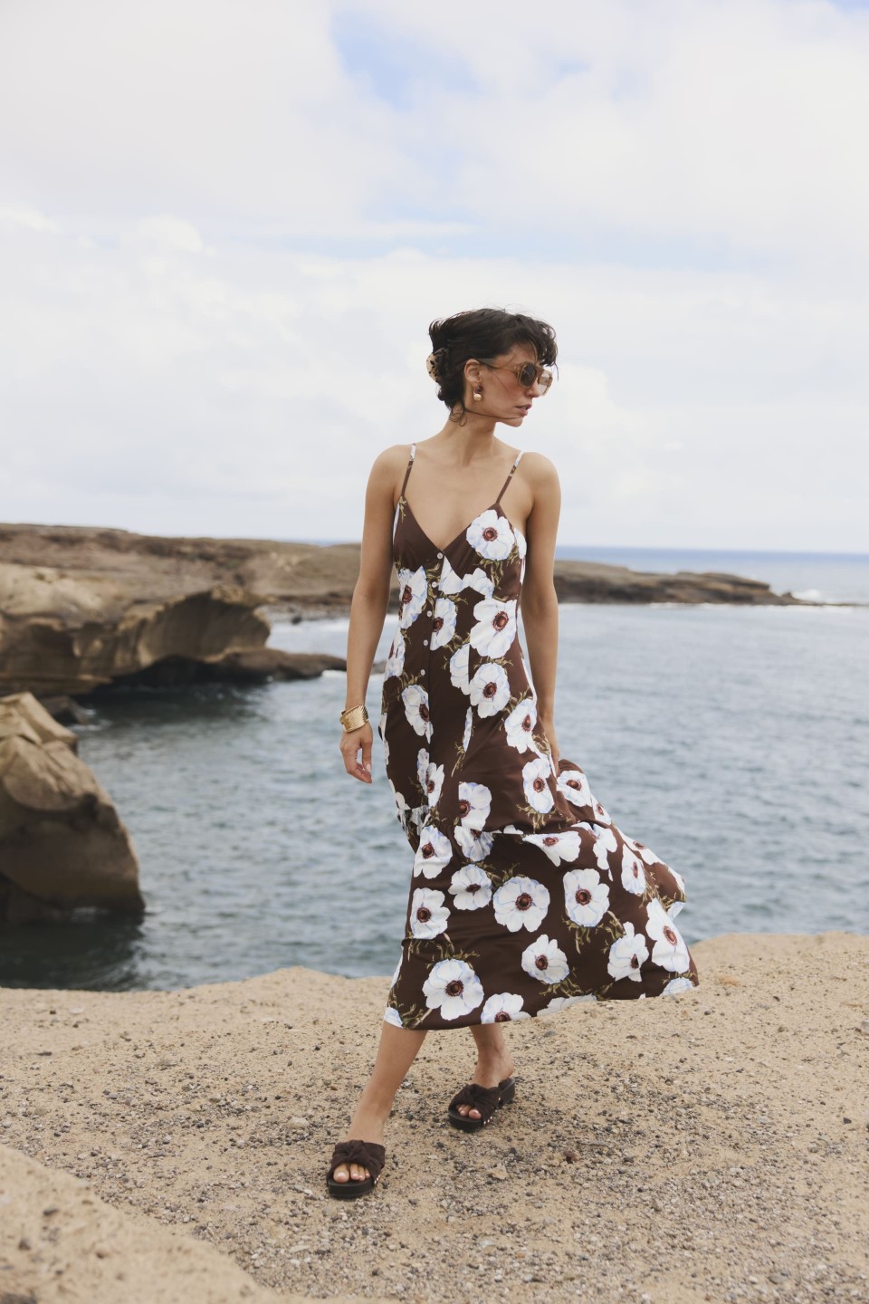 VALETTA FLOWERS ON BROWN (Rozmiar: L)